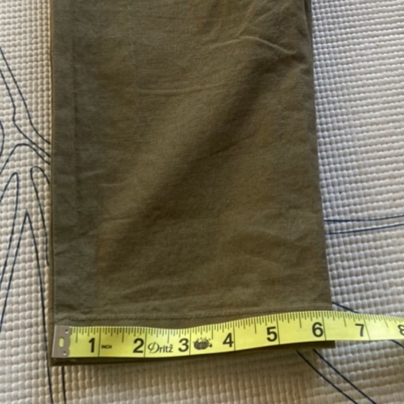Uniqlo Women green linen pants - Picture 11 of 11